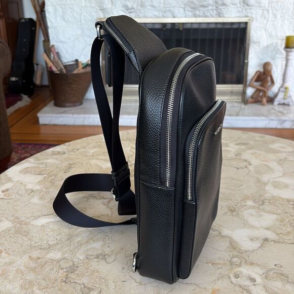 NWOT Coach Ethan Black Leather Pack - Picture 4 of 15